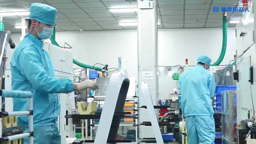 robots in a laboratory setting